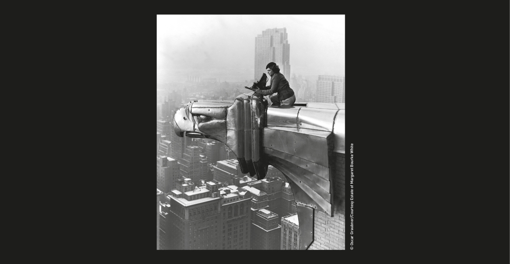 Margaret Bourke-White al lavoro in cima al grattacielo Chrysler, New York City, 1934