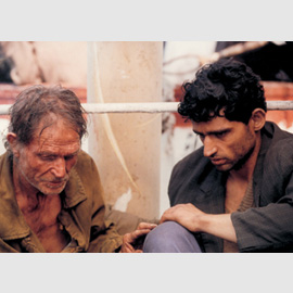 Dal film L??America, Fotografo di scena Claudio Iannone, Regia Gianni Amelio, Prod. Cecchi Gori Group, Tiger Cin, 1995
