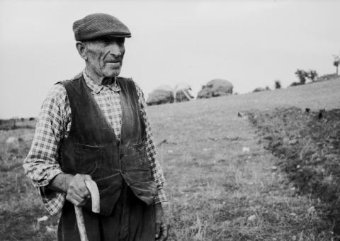 08_Campania_Irpinia_Pastore_1968_AFM-000117-08