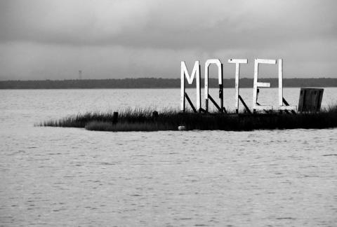 MOTEL. APALACHICOLA BAY, FLORIDA. 2003